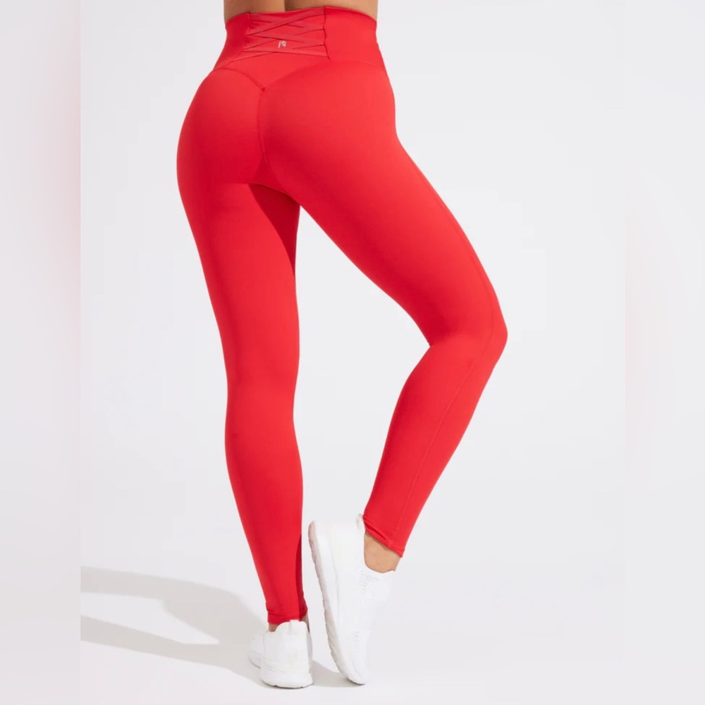 💕BuffBunny Amor Legging in the color Salsa Red - Picture 5 of 16